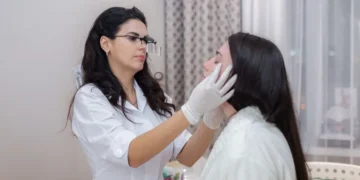 Best Dermatologist in Delhi